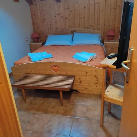 La Casa Di Grace Nella Valle Incantantata 카라노 외부 사진